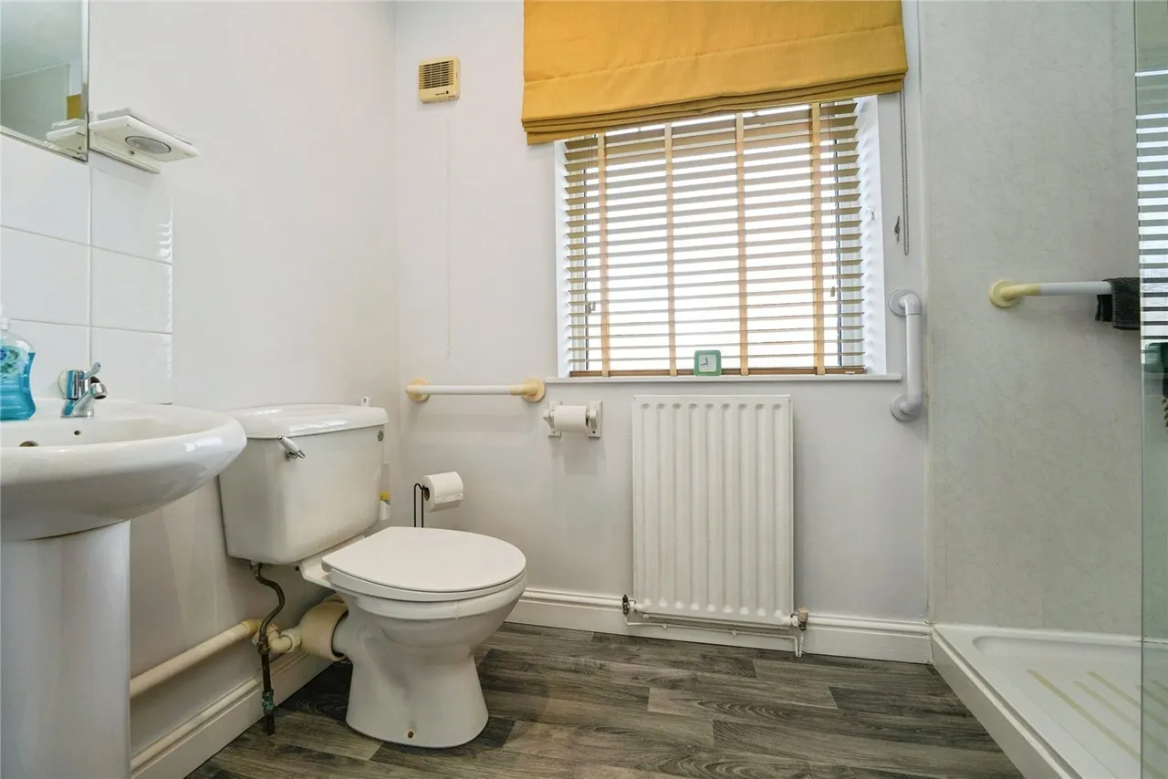 Pennsylvania Avenue, Cheltenham, GL51, photo 12