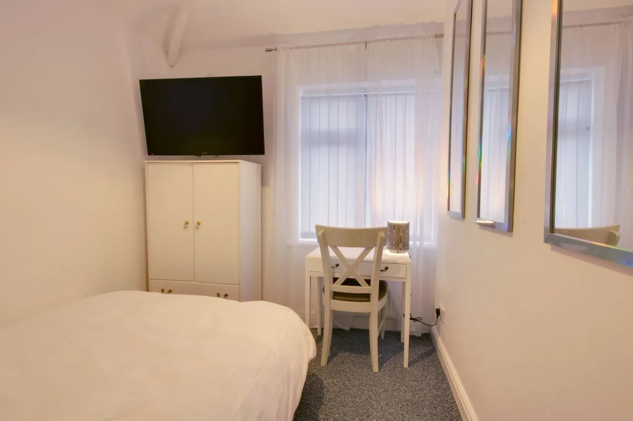 Kings Square, Beverley, HU17, photo 12