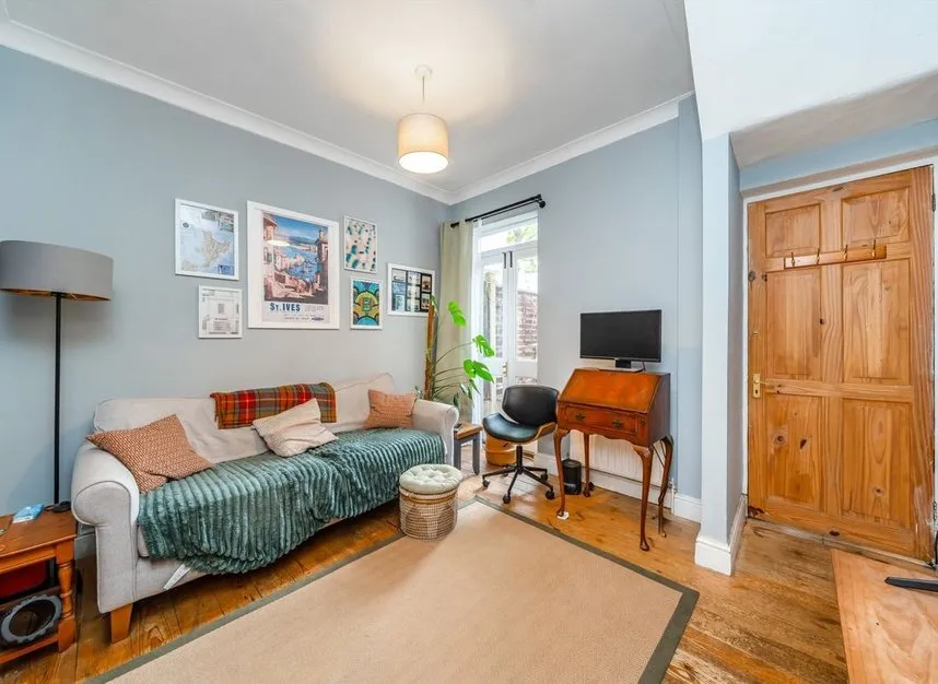 Campbell Road, Twickenham, TW2, photo 2