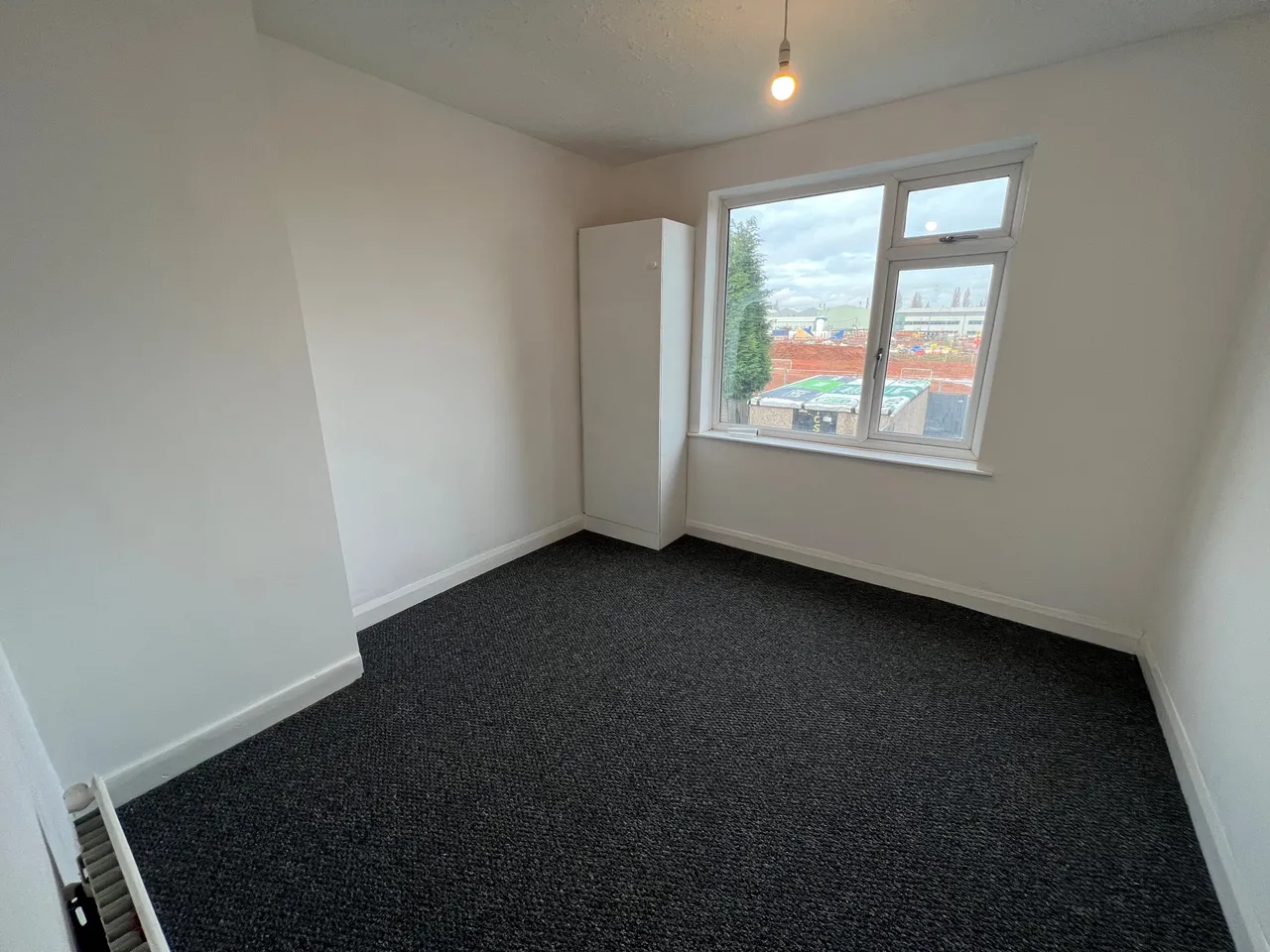 Burnaby Road, CV6, photo 7