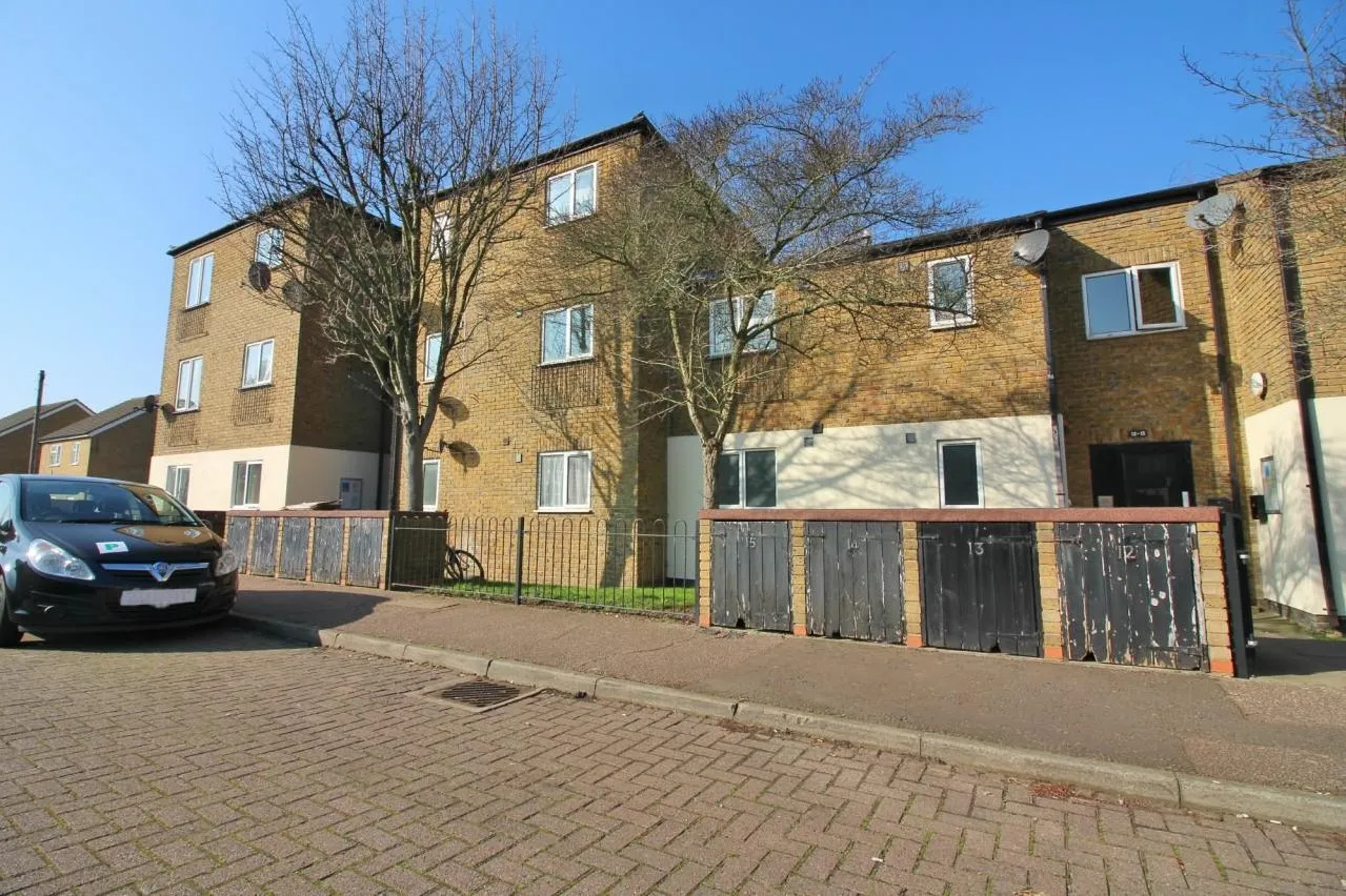 Copthorne Mews, Hayes, UB3, photo 3