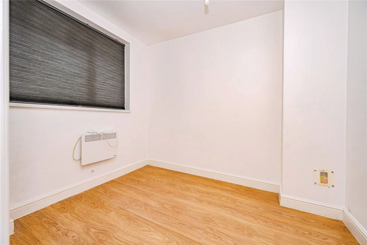 High Street South, Dunstable, Bedfordshire, LU6, photo 6