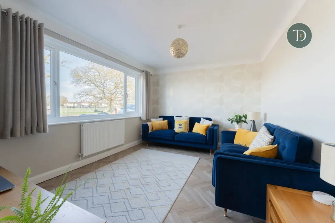 Overpool Road, Whitby, CH66 2JJ, photo 5