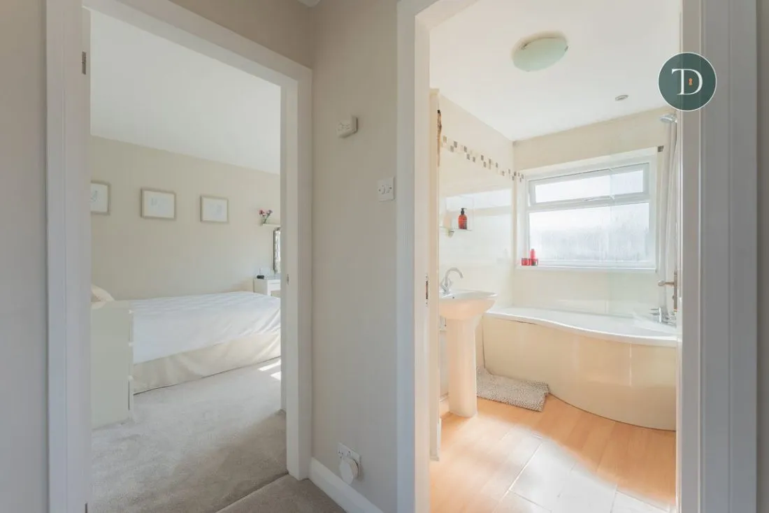 Overpool Road, Whitby, CH66 2JJ, photo 24