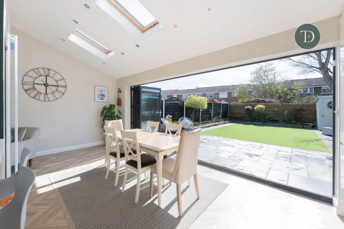 Overpool Road, Whitby, CH66 2JJ, photo 13