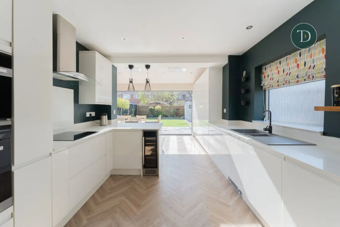Overpool Road, Whitby, CH66 2JJ, photo 7