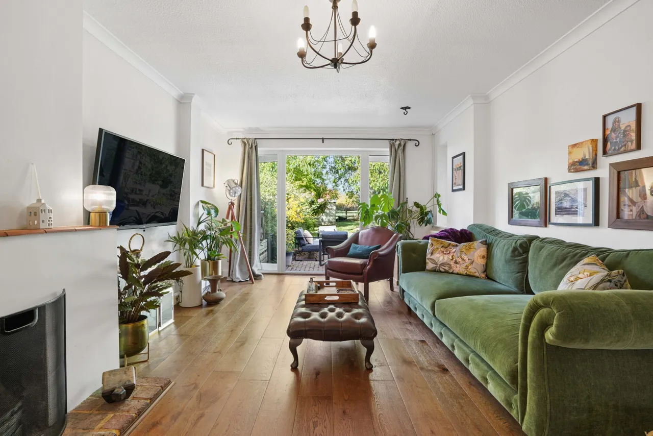 Oxford Road, Oakley, HP18, photo 6