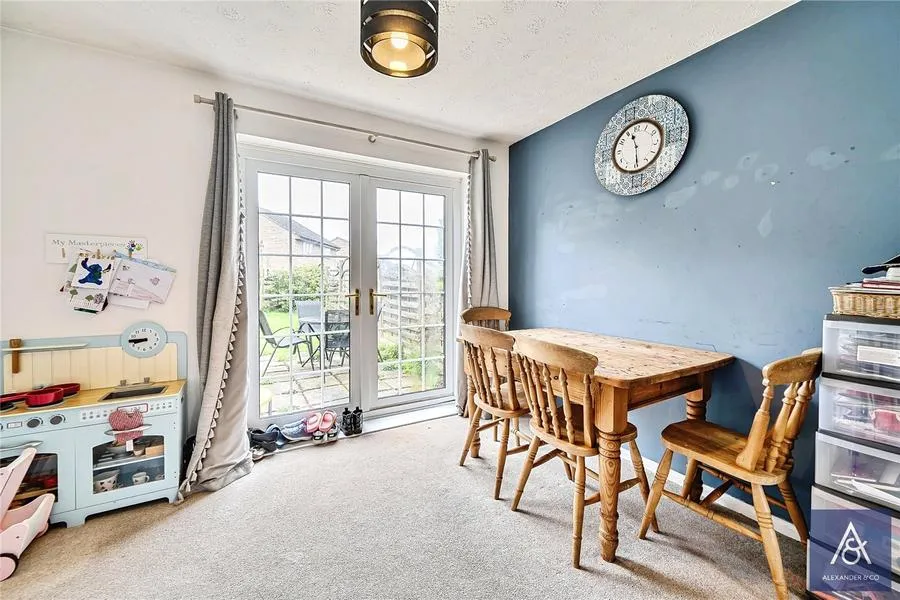 Cartwright Crescent, Brackley, NN13, photo 6