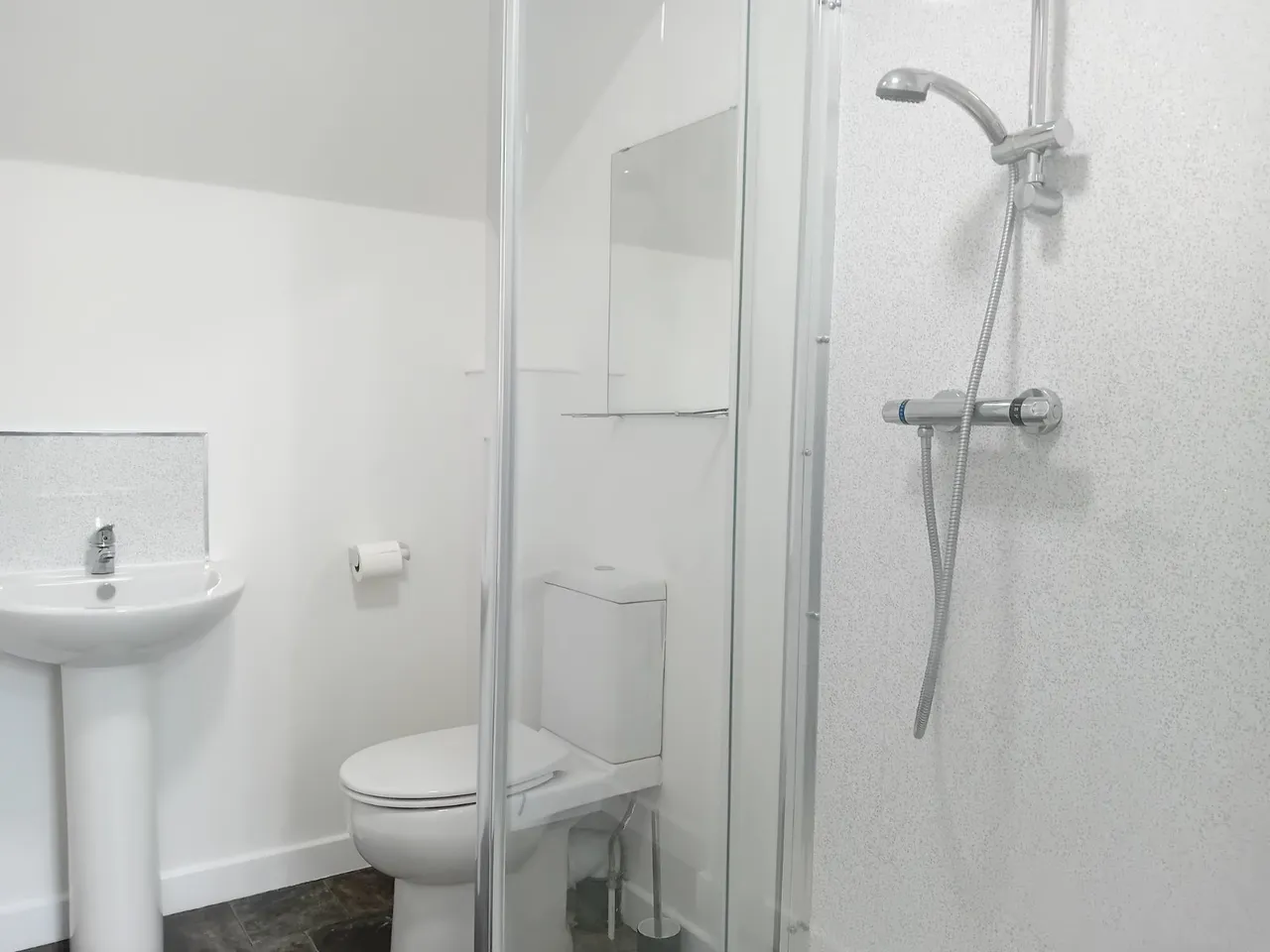 The Springs, Wakefield, WF1, photo 7