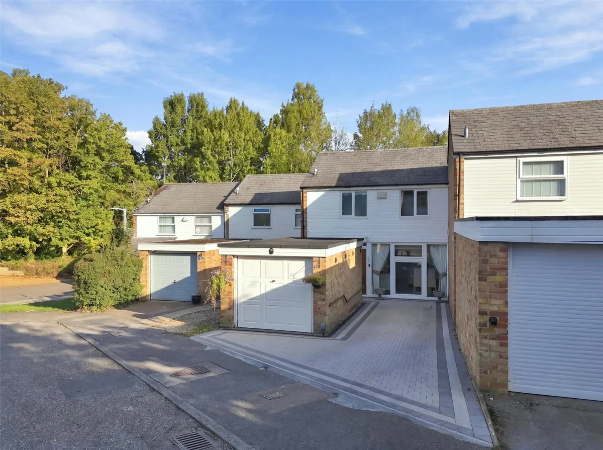 3 bed house for sale, with 3 bedrooms in Harlow, CM17