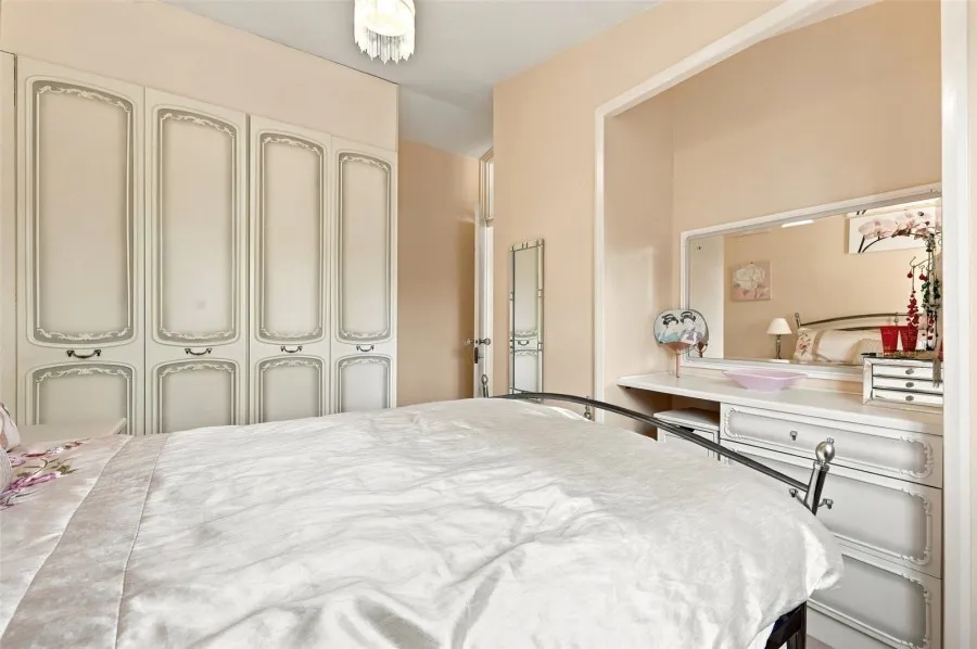 with 3 bedrooms in Harlow, CM17, photo 15