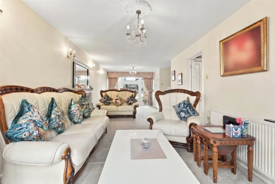 with 3 bedrooms in Harlow, CM17, photo 5