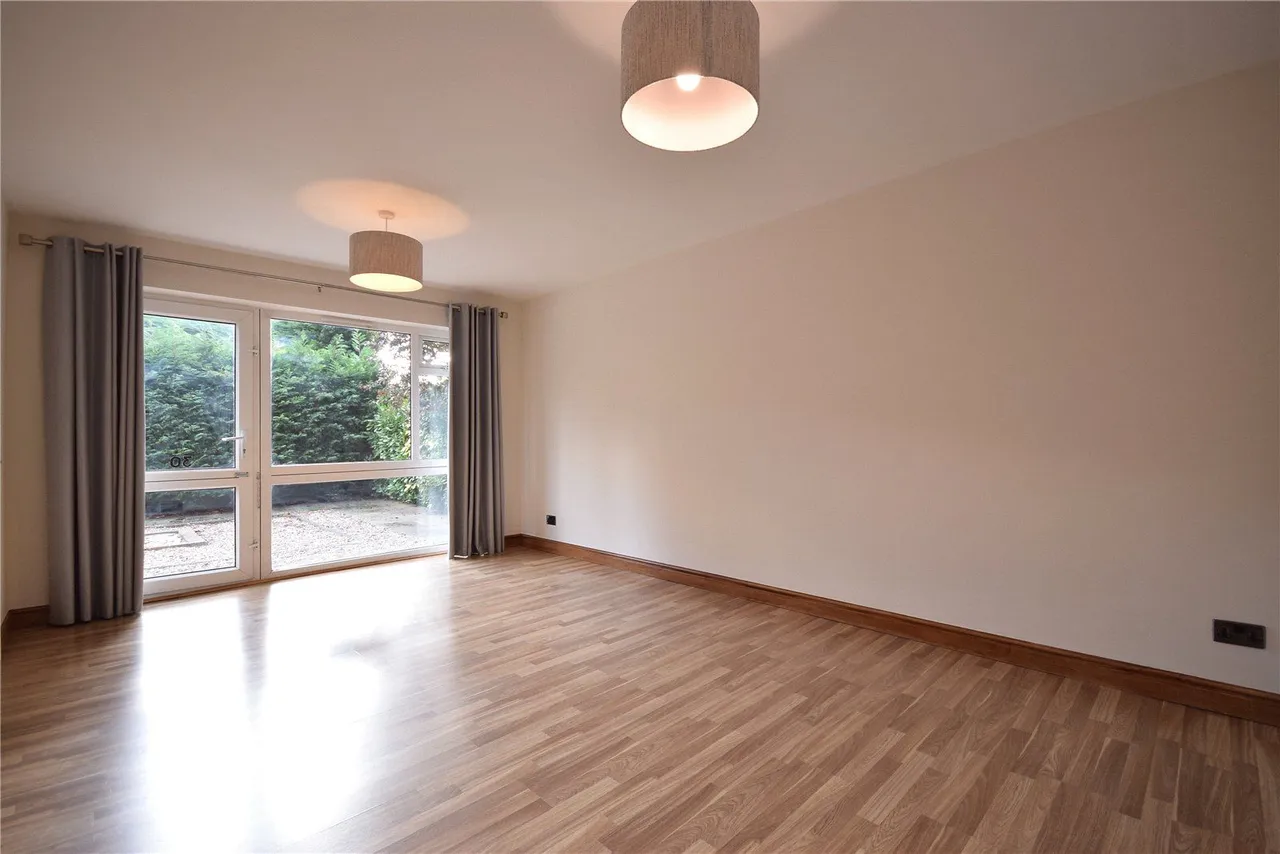 Slaid Hill Court, Leeds, LS17, photo 3