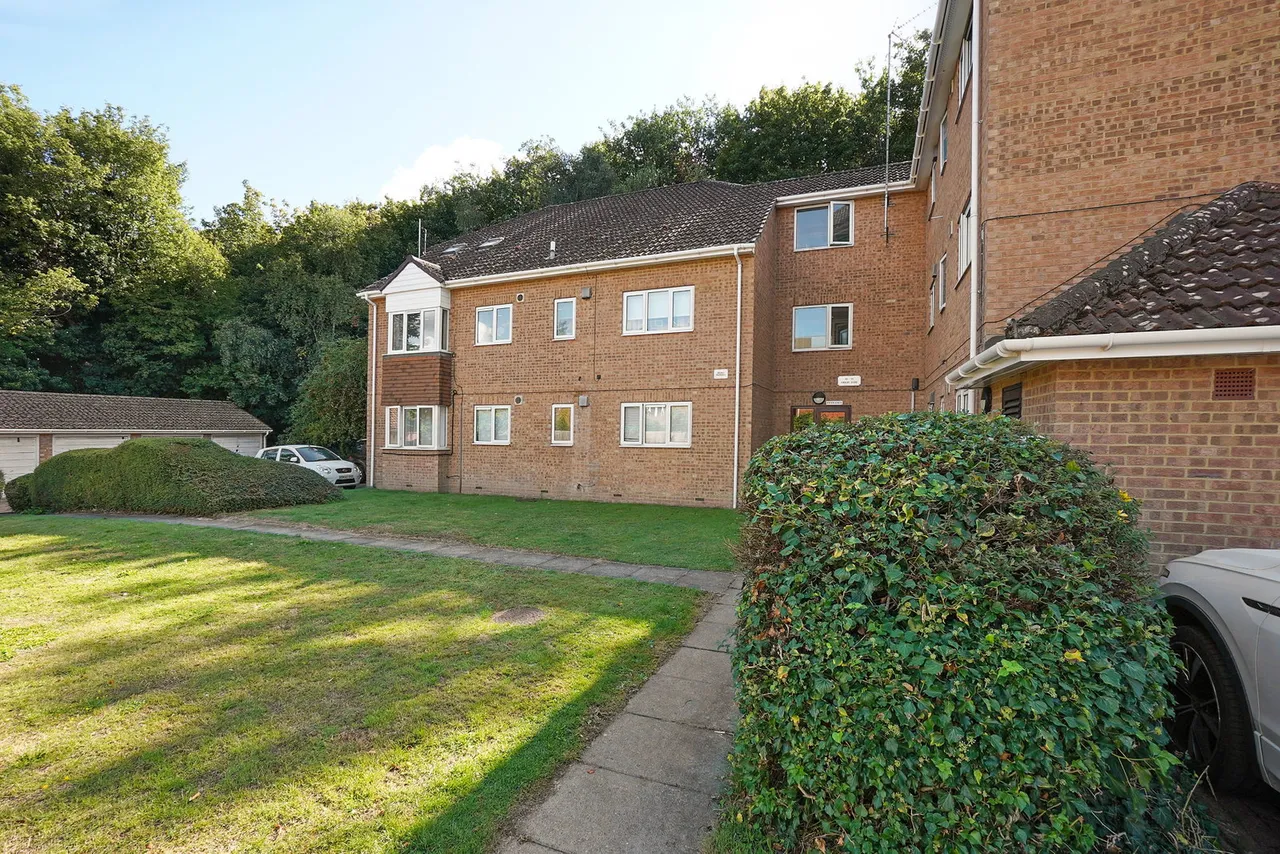 1 bed flat for sale, Findlay Close, Gillingham, ME8