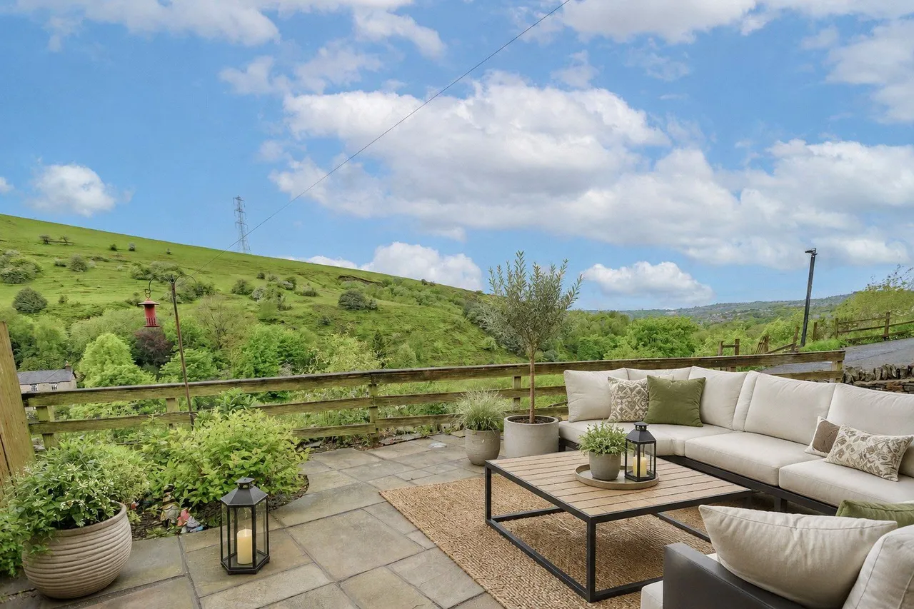 Off Lees Road, Mossley, OL5, photo 21