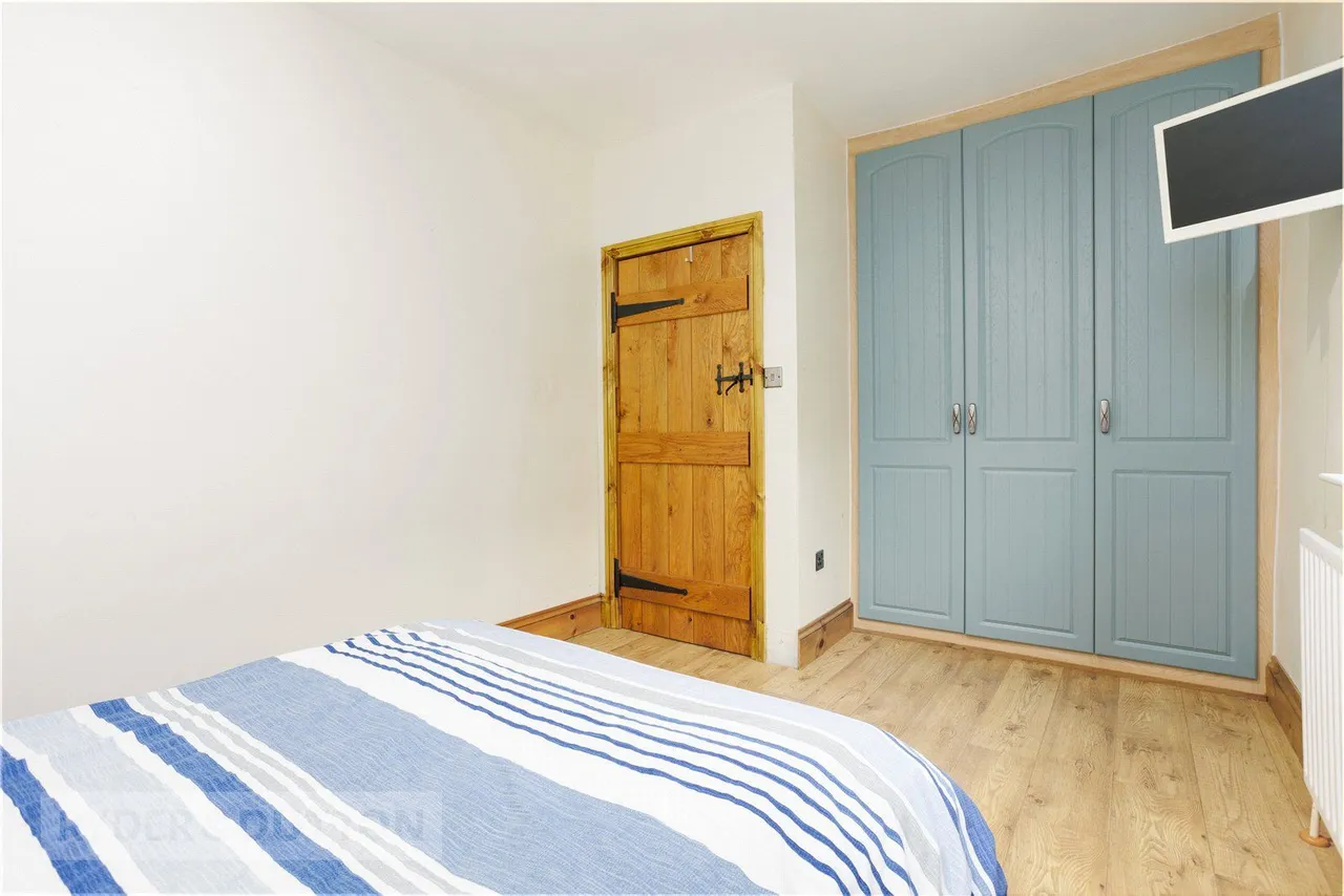 Off Lees Road, Mossley, OL5, photo 15
