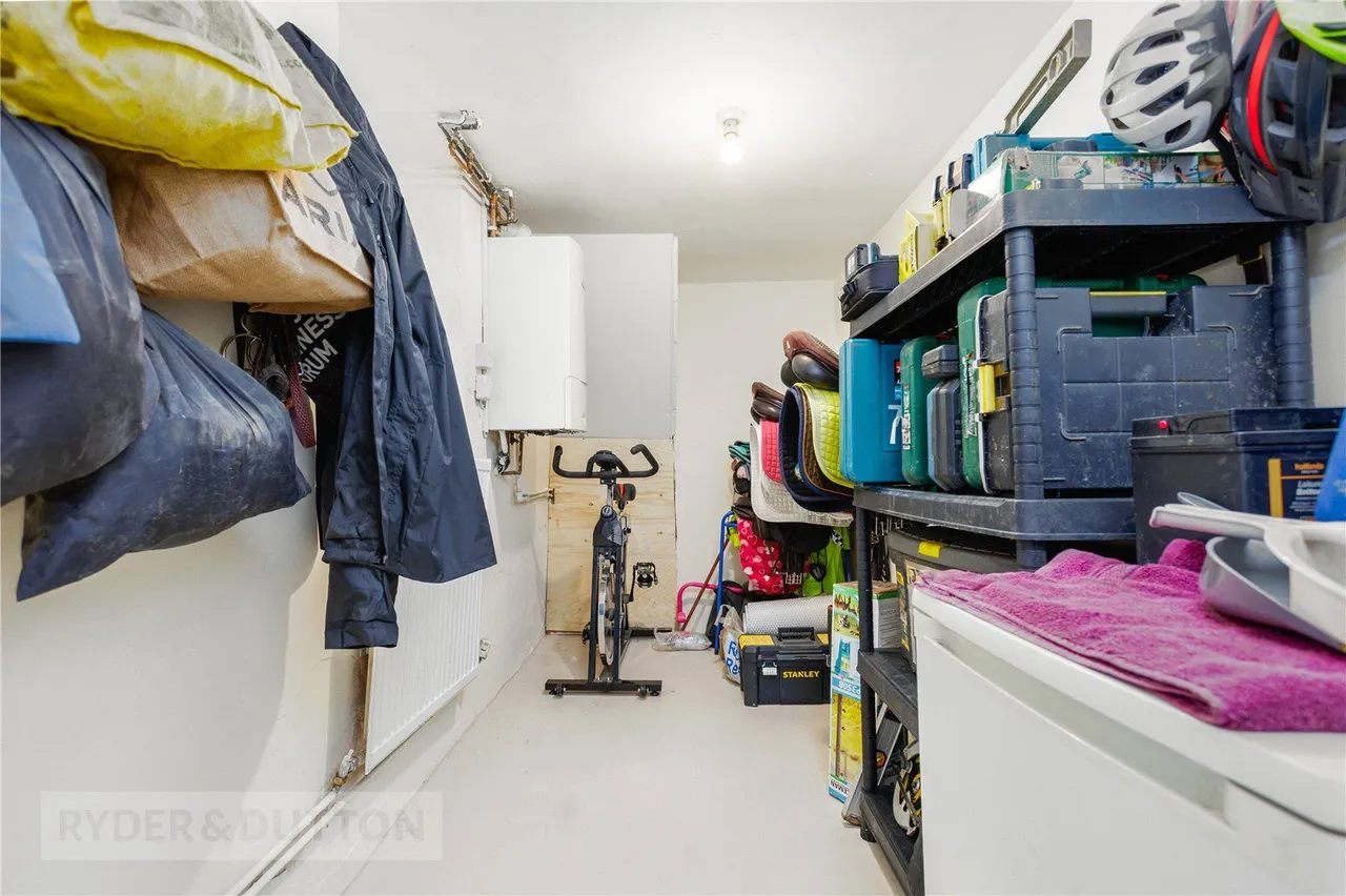 Off Lees Road, Mossley, OL5, photo 19