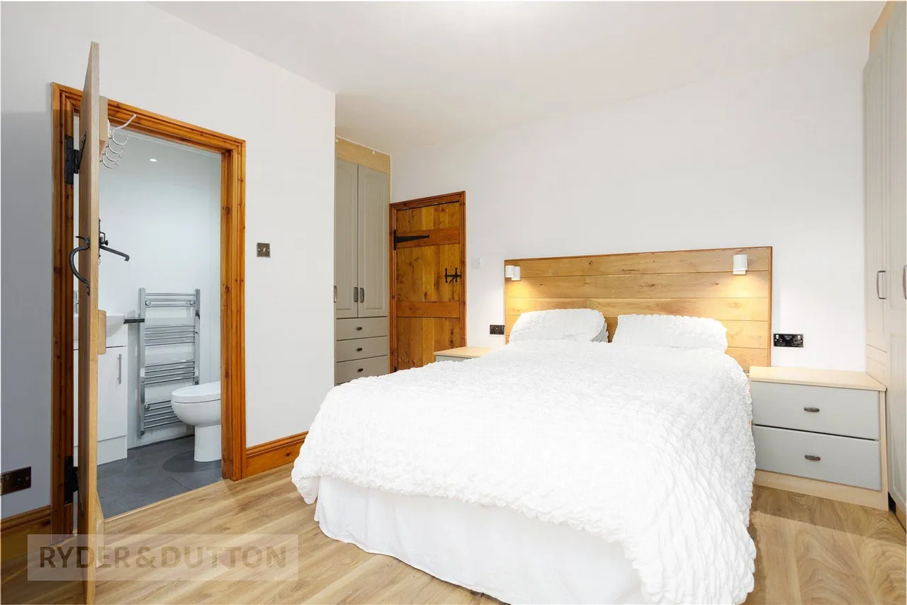 Off Lees Road, Mossley, OL5, photo 12