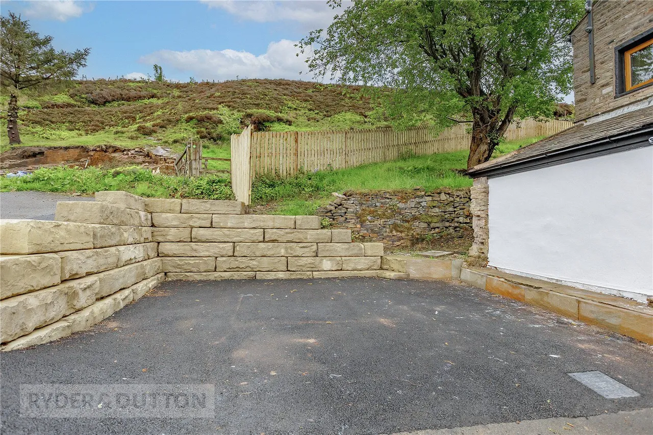 Off Lees Road, Mossley, OL5, photo 22