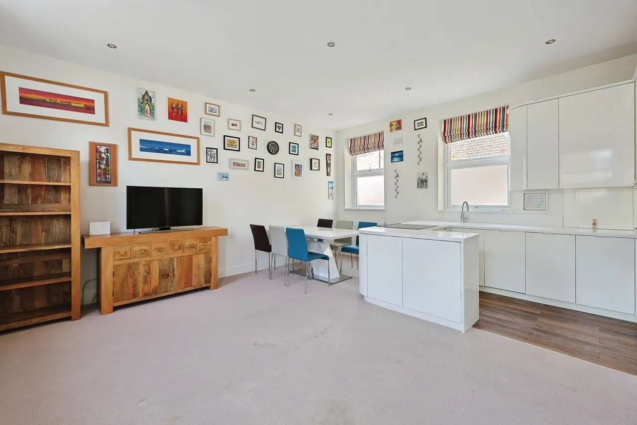 Simpson Street, London, SW11, photo 3