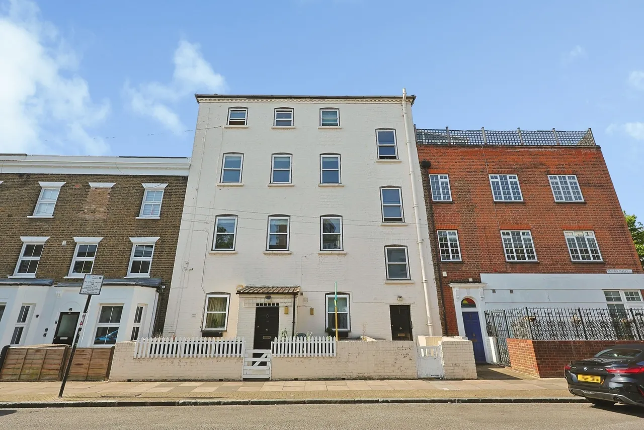 2 bed flat for sale — Simpson Street, London, SW11