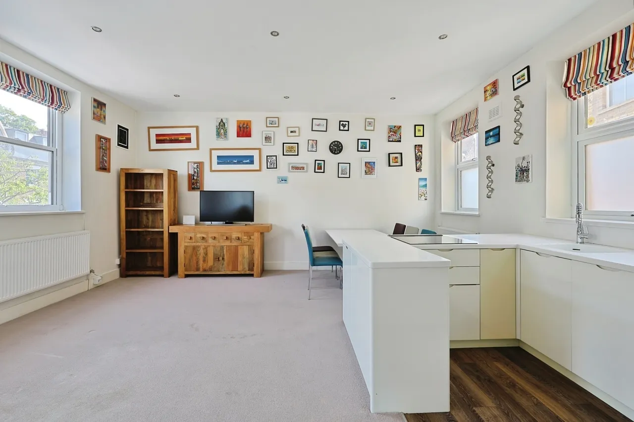 Simpson Street, London, SW11, photo 16