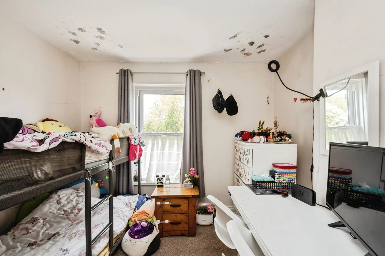 Monksford Street, Kidwelly, SA17, photo 18