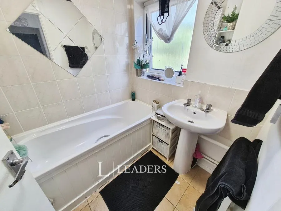 Reeves Croft, Hodge Lea, MK12, photo 8