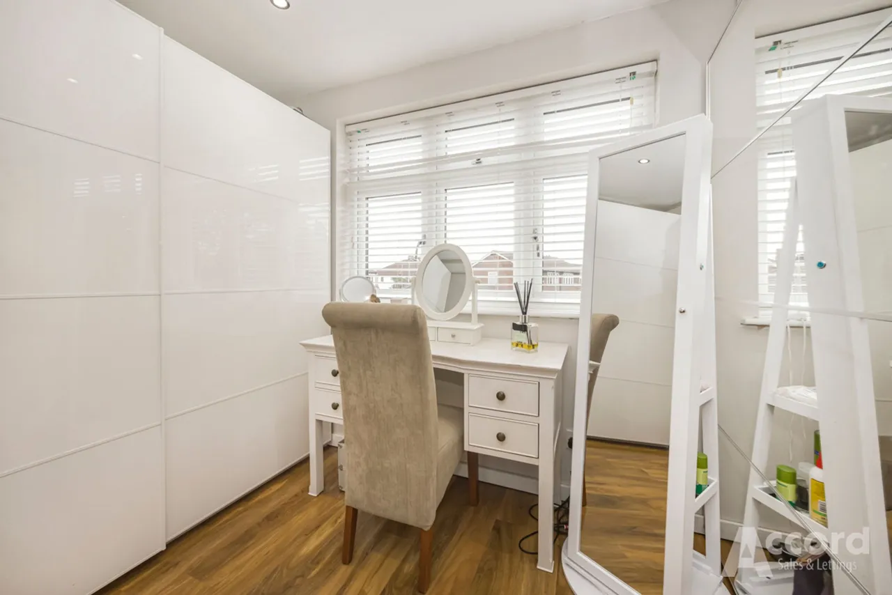 Mawney Road, Romford, RM7, photo 17