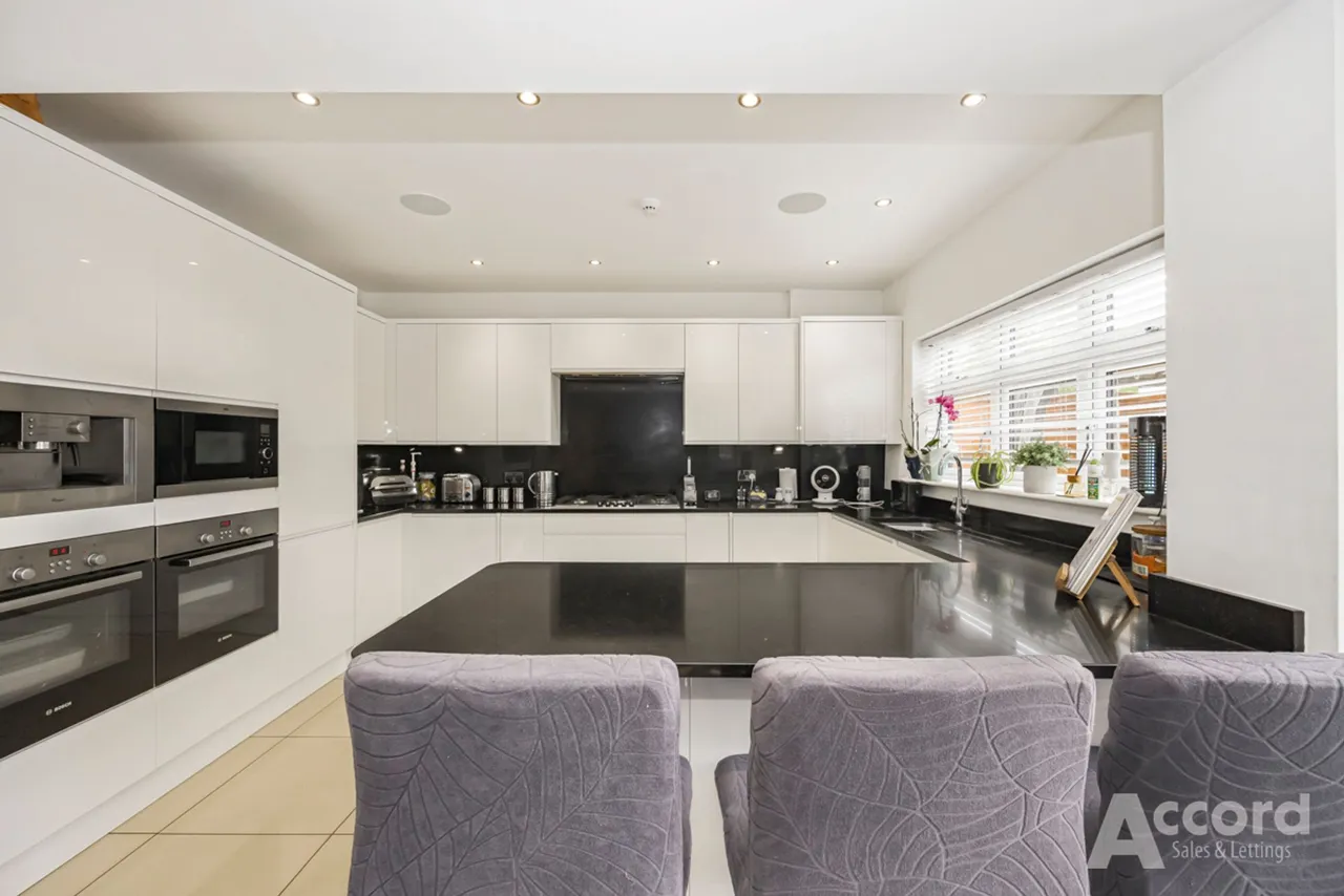 Mawney Road, Romford, RM7, photo 4