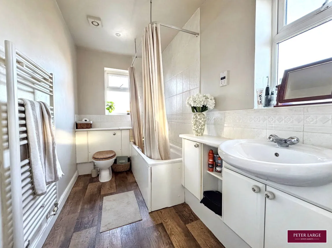Lon Y Parc, St. Asaph, Denbighshire, LL17 0PJ, photo 11