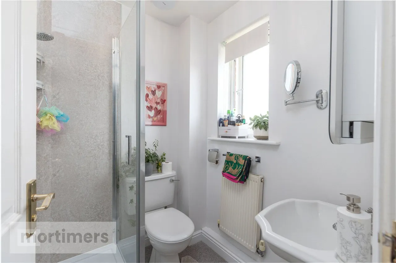 Campbell Close, Blackburn, BB2, photo 15