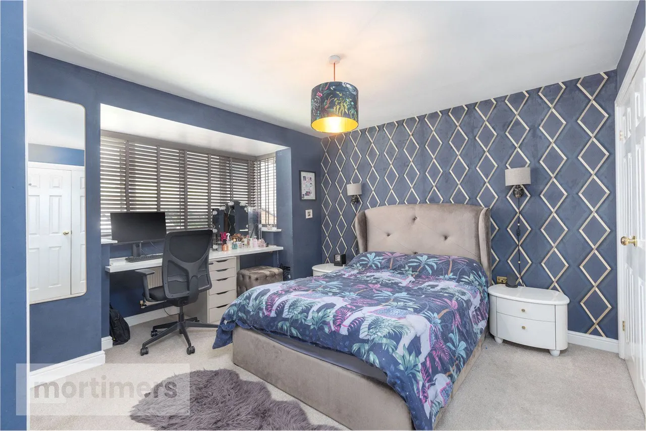 Campbell Close, Blackburn, BB2, photo 13