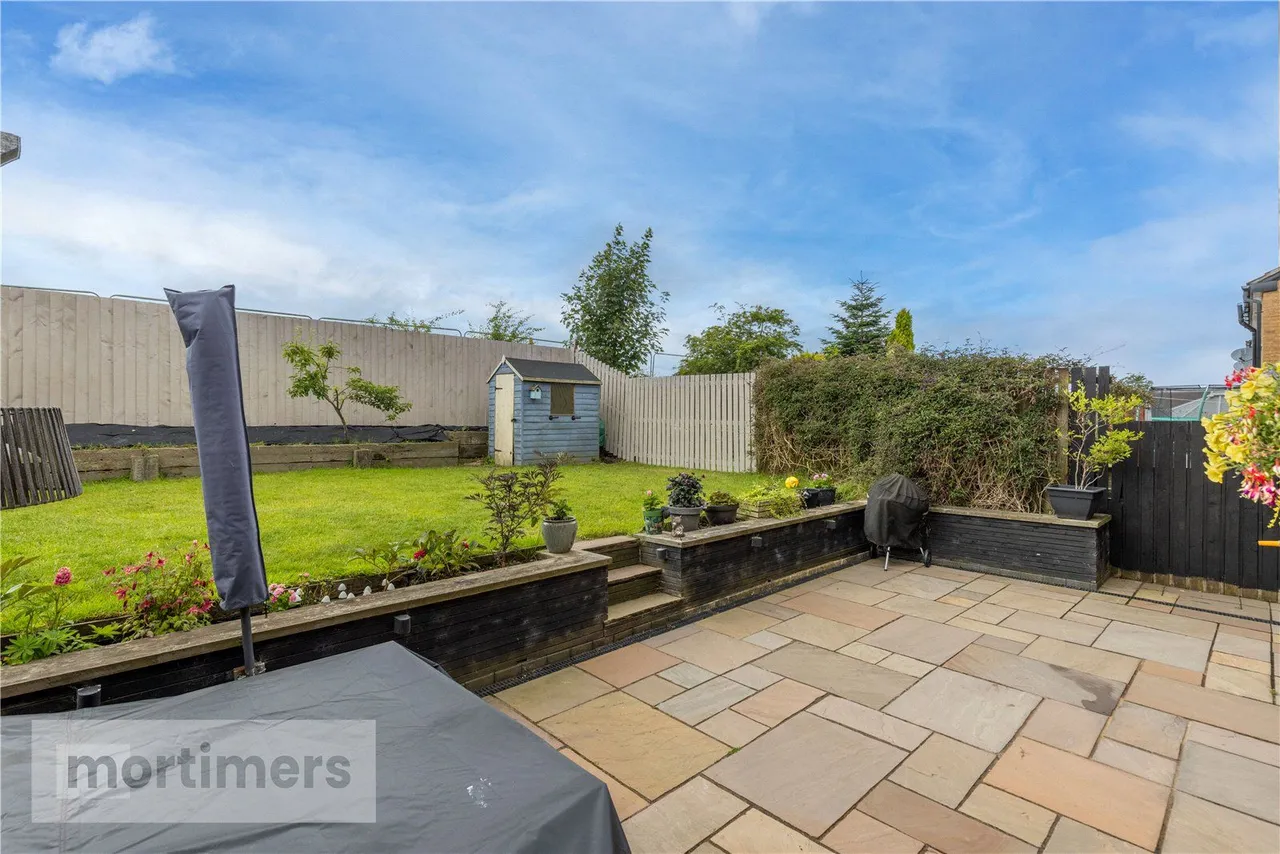 Campbell Close, Blackburn, BB2, photo 23