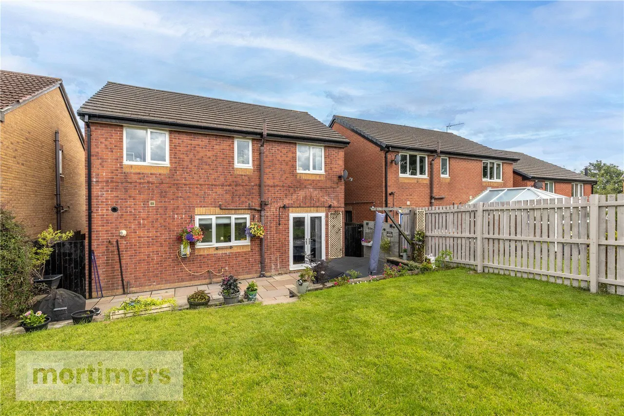 Campbell Close, Blackburn, BB2, photo 24