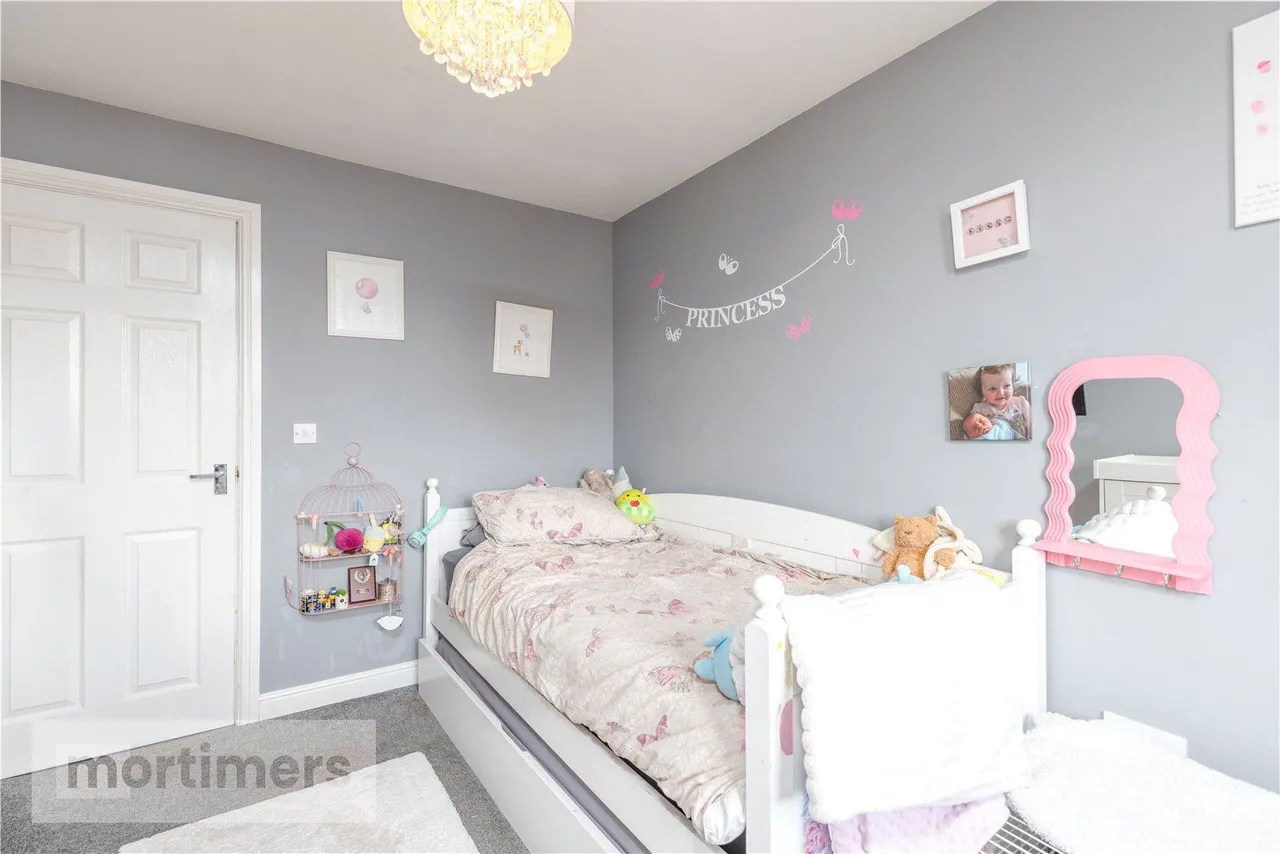 Campbell Close, Blackburn, BB2, photo 18