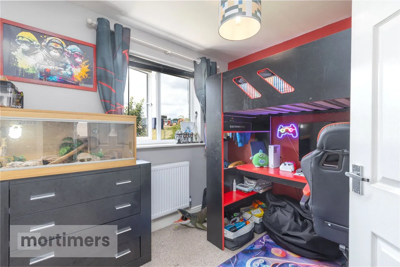 Campbell Close, Blackburn, BB2, photo 20