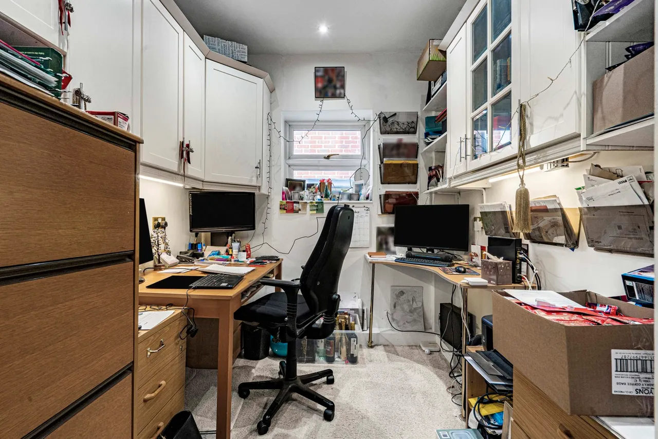 Cobden Road, London, SE25, photo 9