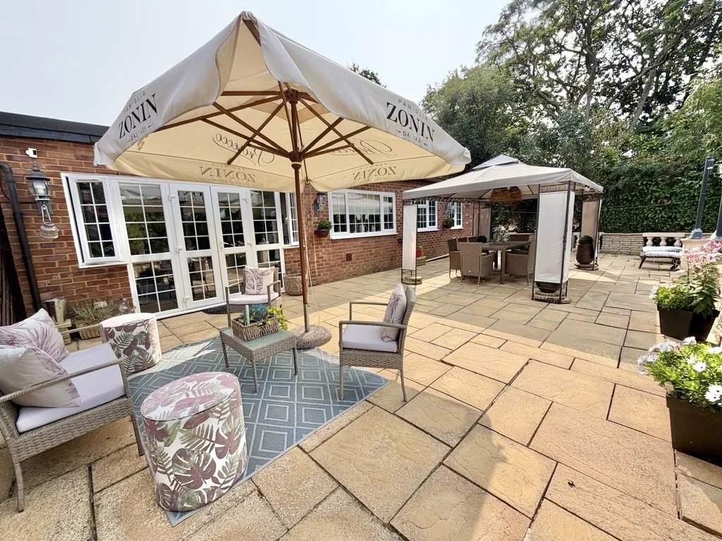 Frimley, Camberley, photo 20