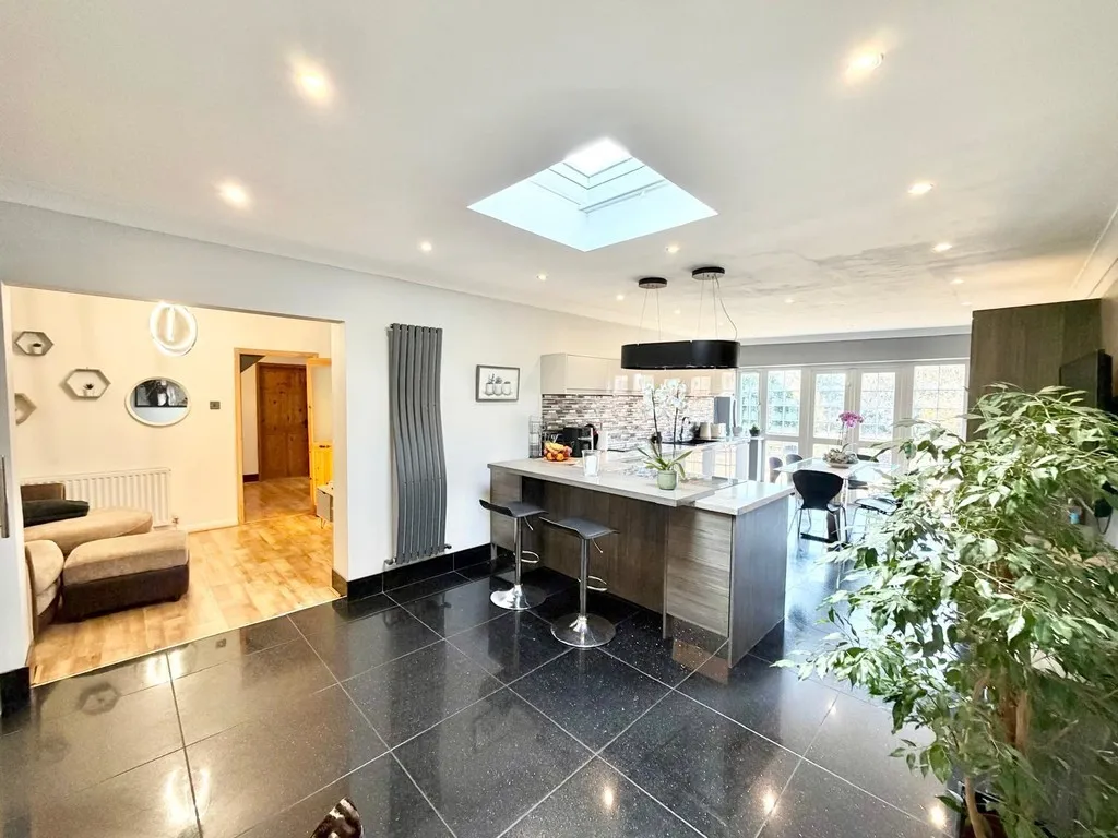 Frimley, Camberley, photo 5