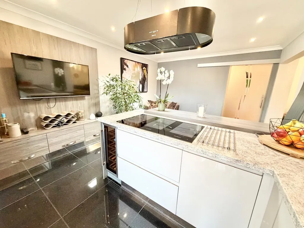 Frimley, Camberley, photo 15