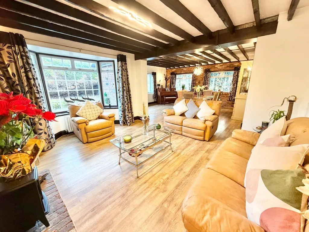 Frimley, Camberley, photo 4