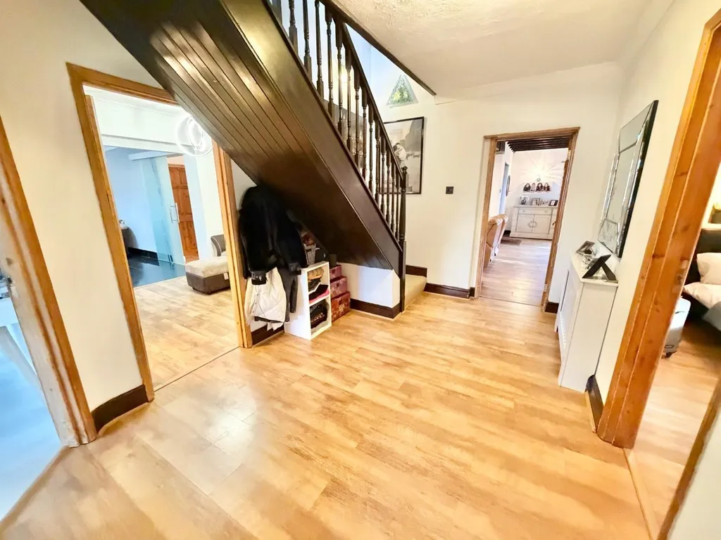 Frimley, Camberley, photo 13