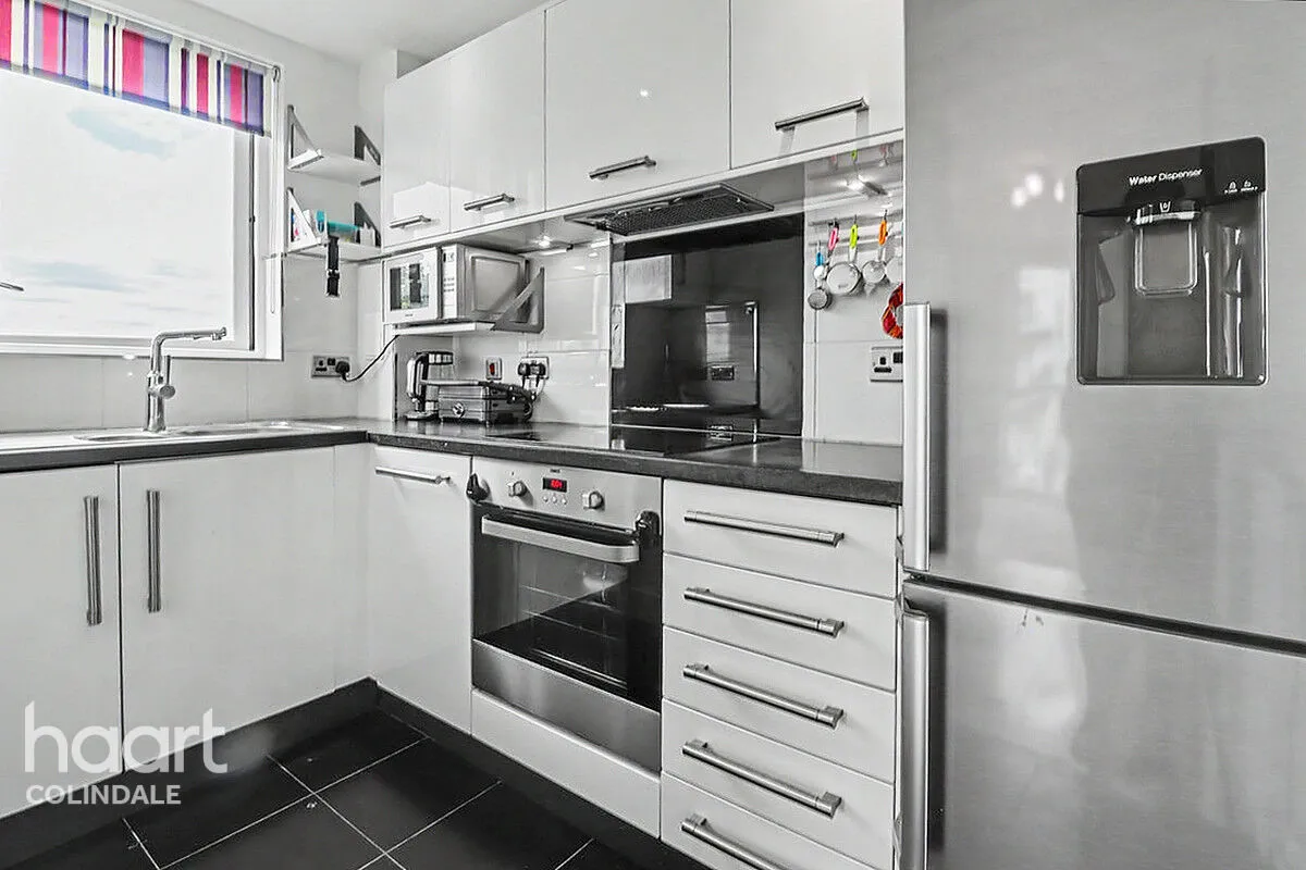 Charcot Road, NW9, photo 6