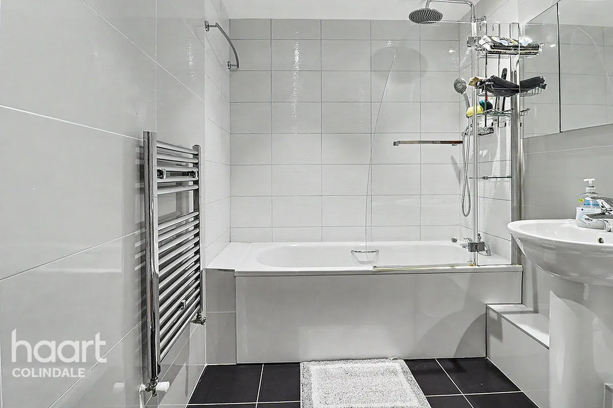 Charcot Road, NW9, photo 11