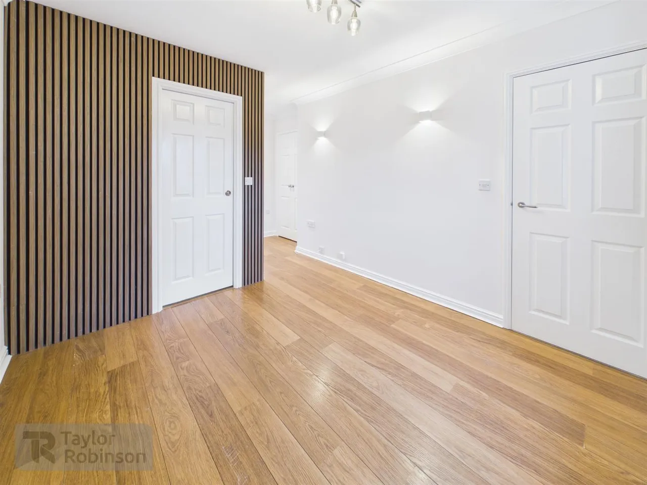 West Street, Southgate, RH11, photo 5