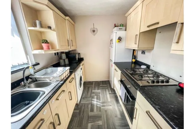 White Laithe Close, Leeds, LS14, photo 5