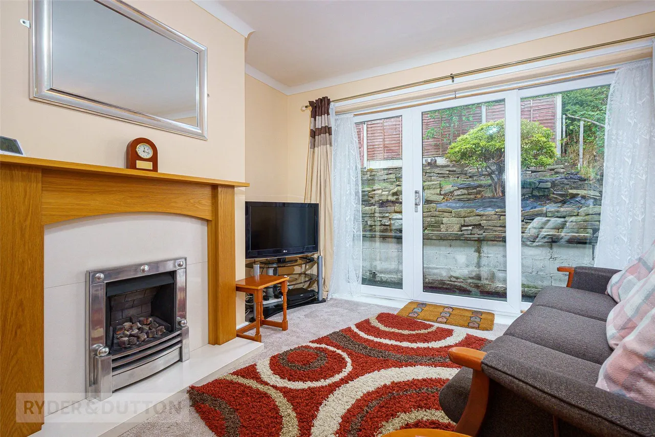 St. Johns Drive, Birkby, HD1, photo 8