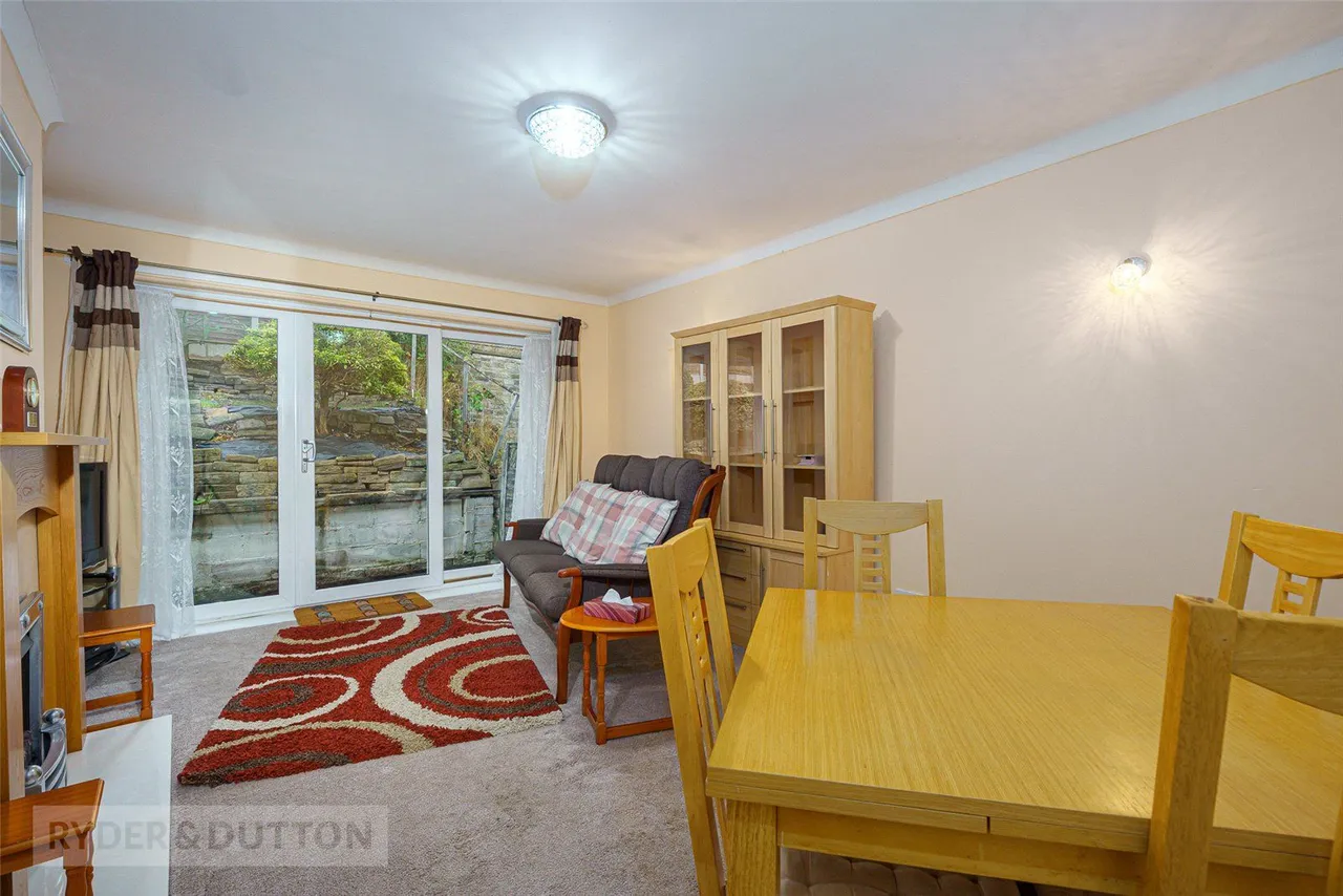 St. Johns Drive, Birkby, HD1, photo 5
