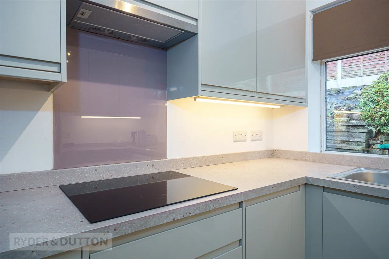 St. Johns Drive, Birkby, HD1, photo 4